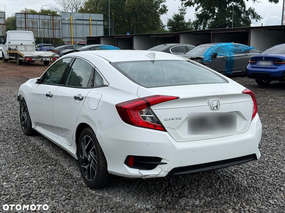Honda Civic 1.5 T Elegance CVT - 1