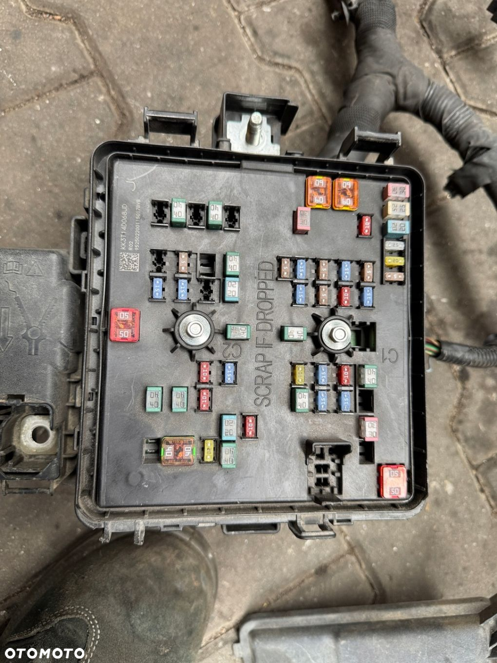 SKRZYNKA BEZPIECZNIKÓW TRANSIT CUSTOM AUTOMAT KK3T14D068JD - 2