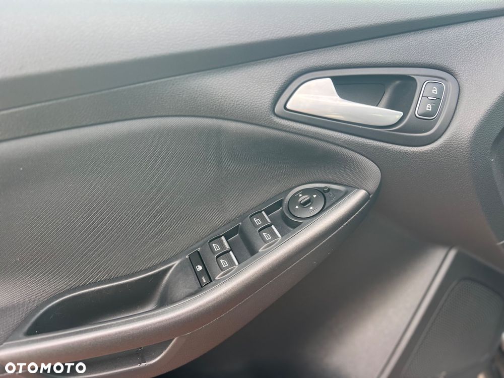 Ford Focus 1.0 EcoBoost ST-Line Black ASS - 12