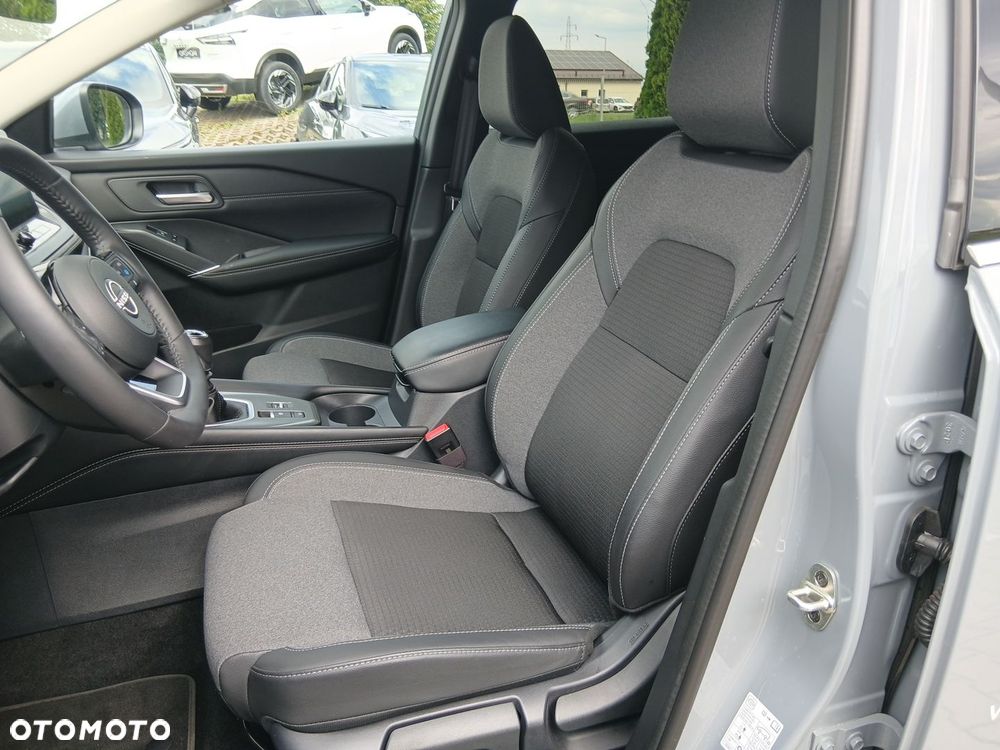 Nissan Qashqai 1.3 DIG-T MHEV N-Connecta - 24