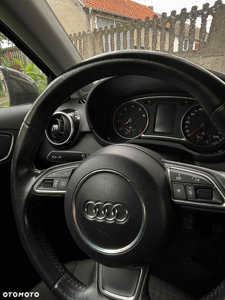 Audi A1 1.4 TFSI Ambition - 11