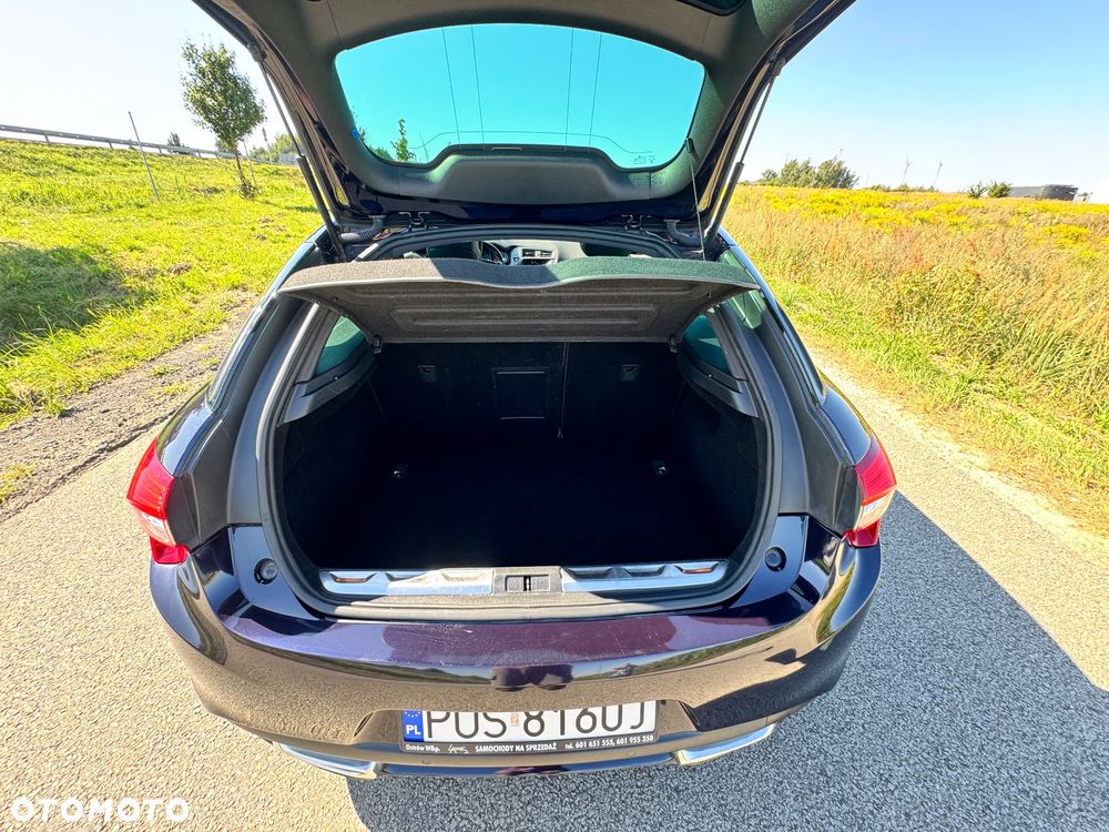 DS Automobiles DS 5 - 12