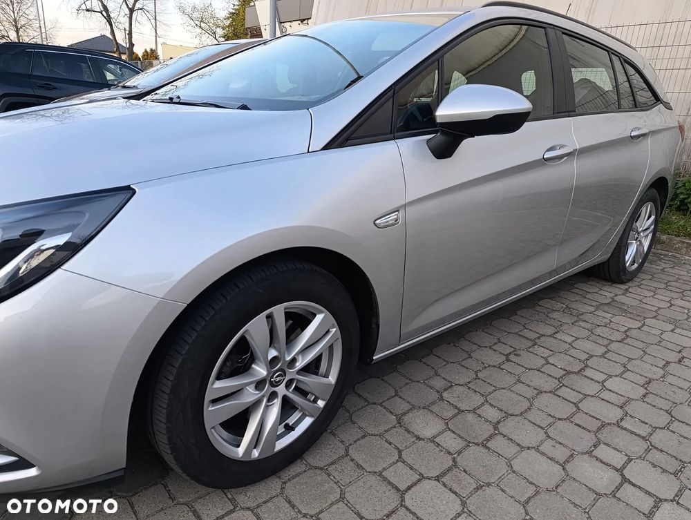Opel Astra - 10