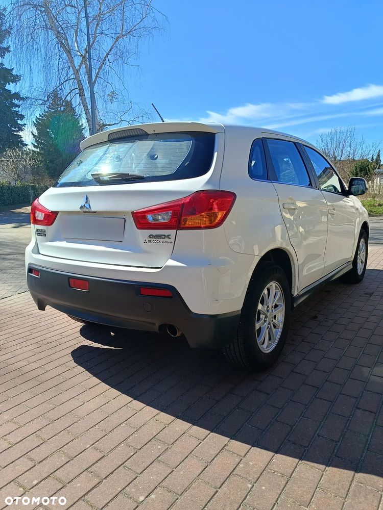 Mitsubishi ASX 1.8 DI-D 2WD Inform - 8