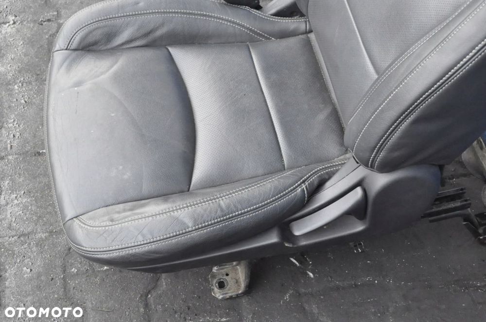 CITROEN C-CROSSER FOTEL SKÓRA - 4