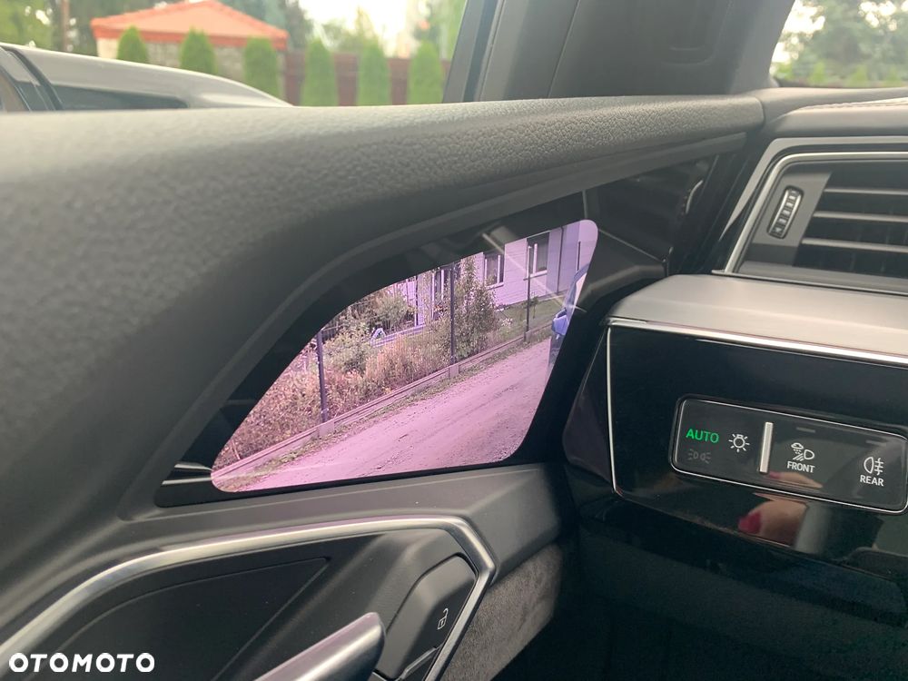 Audi e-tron 55 Quattro Advanced - 16