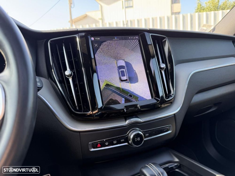 Volvo XC 60 2.0 T6 PHEV R-Design AWD - 8