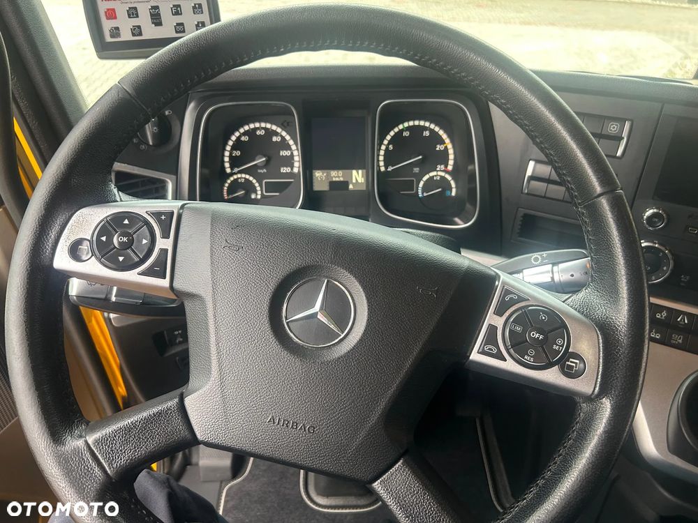 Mercedes-Benz Actros 2448 Kassbohrer - 24