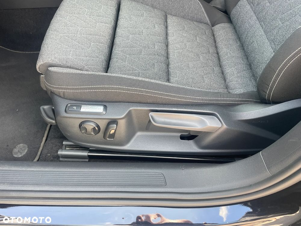 Volkswagen Passat 2.0 TSI Business DSG - 15