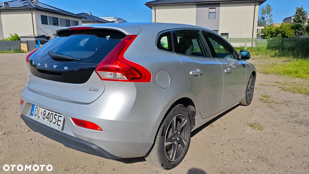 Volvo V40 D2 - 9