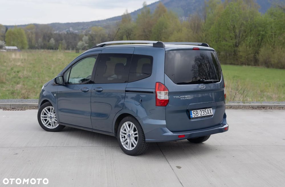 Ford Tourneo Courier - 5