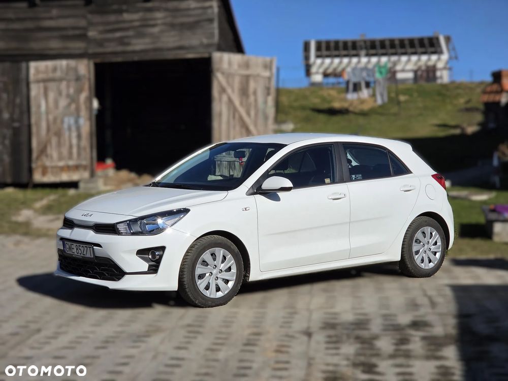 Kia Rio 1.2 L - 11