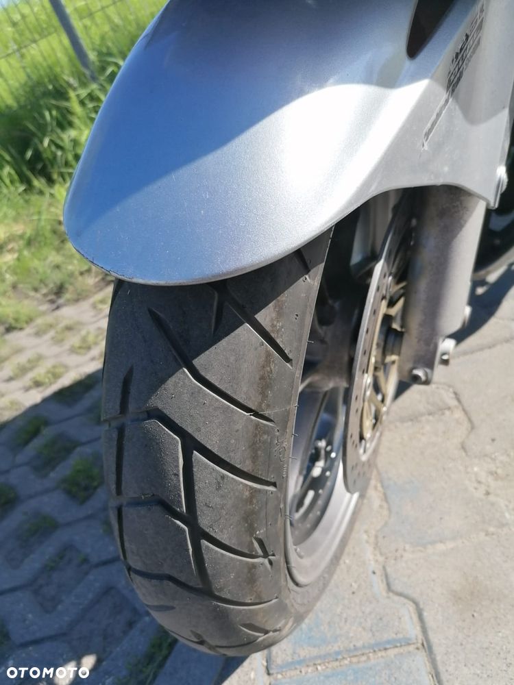 Honda VFR - 8