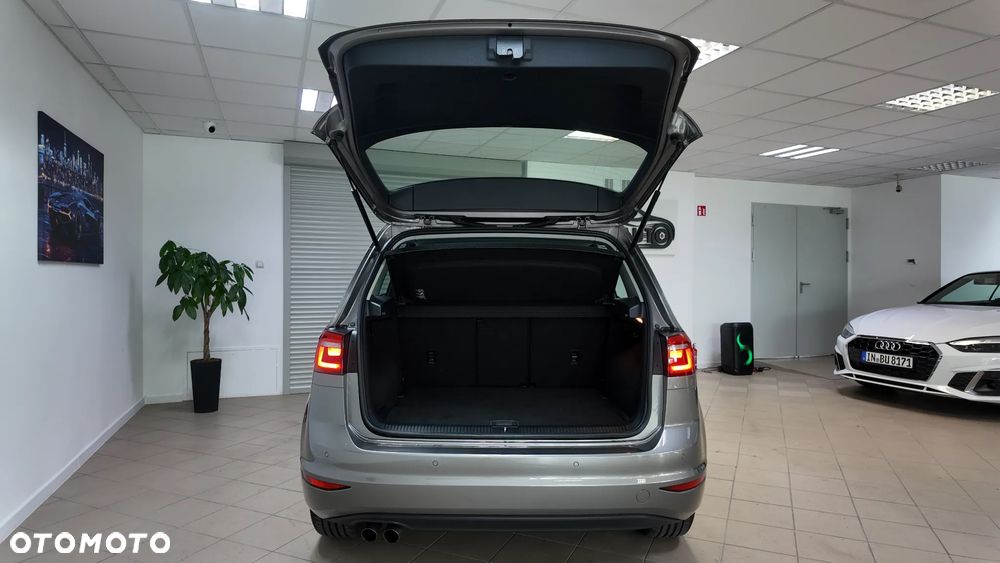 Volkswagen Golf Sportsvan 2.0 TDI (BlueMotion Technology) Comfortline - 40