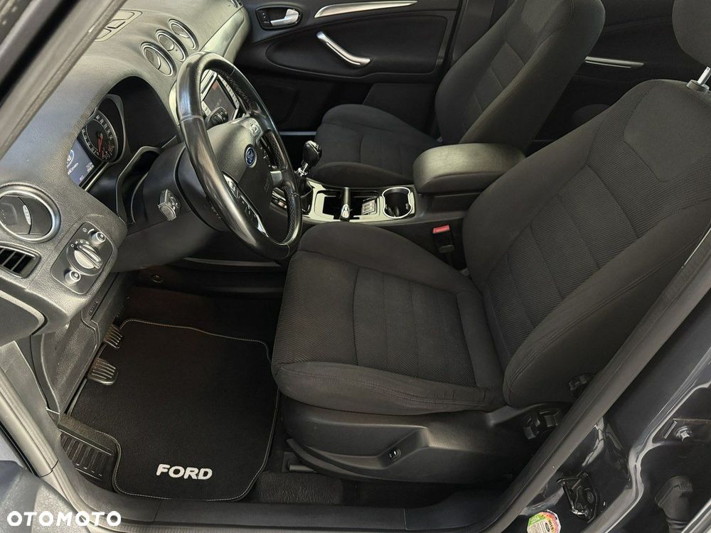 Ford Galaxy 2.0 TDCi Titanium - 17