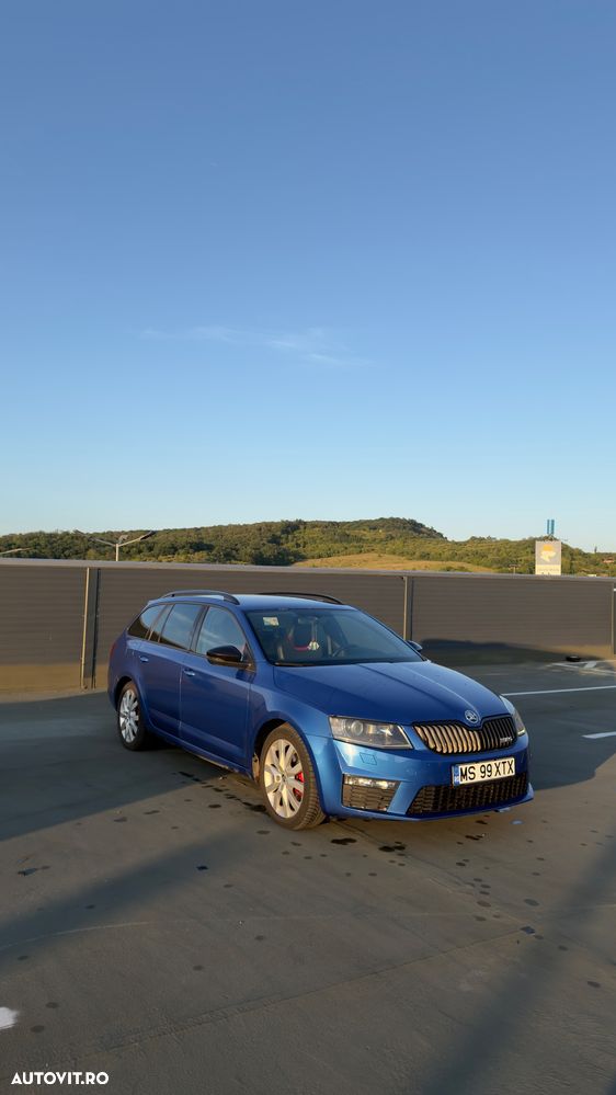Skoda Octavia 2.0 TDI DSG RS - 1