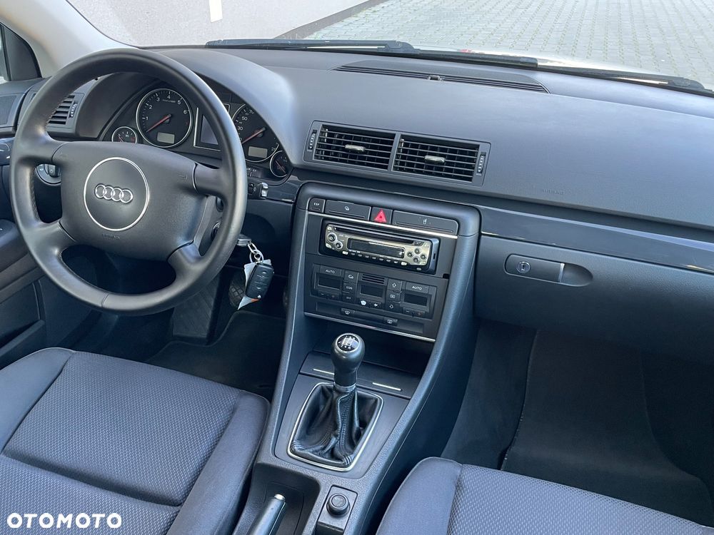 Audi A4 Limousine 2004 photo 5