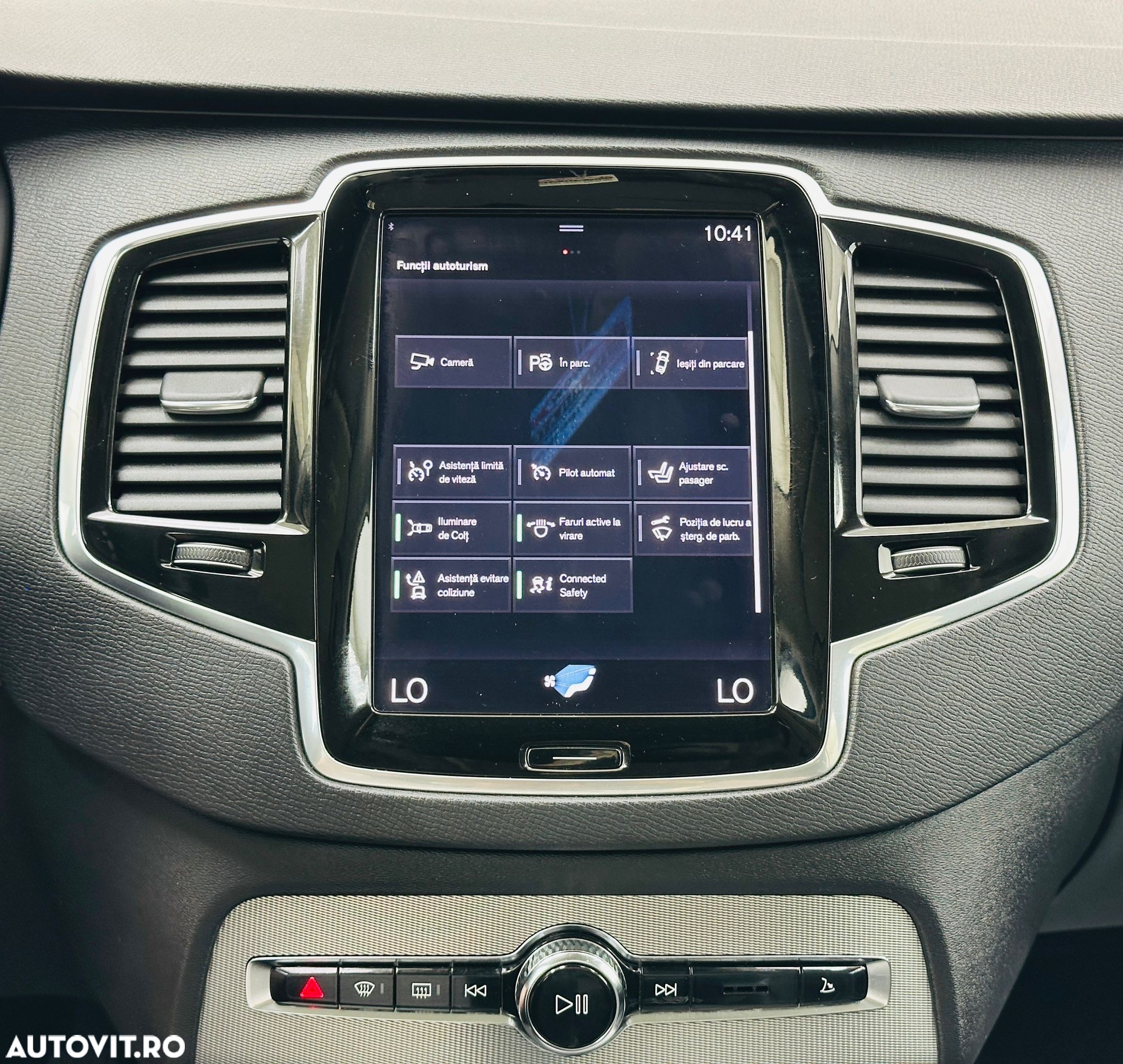 Volvo XC 90 - 39