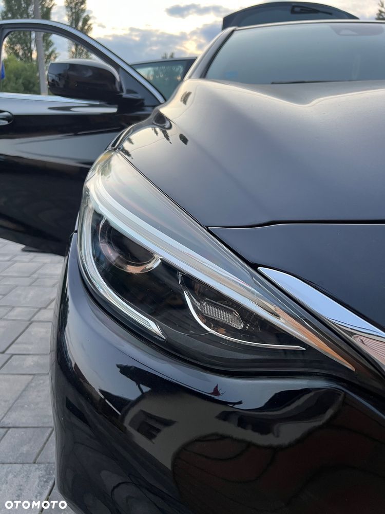 Infiniti Q30 - 10