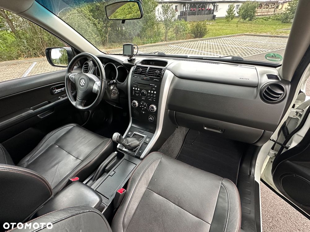 Suzuki Grand Vitara - 23