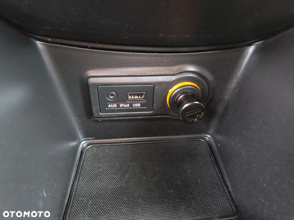 Kia Venga 1.6 CRDi 128 Titanium Collection - 12