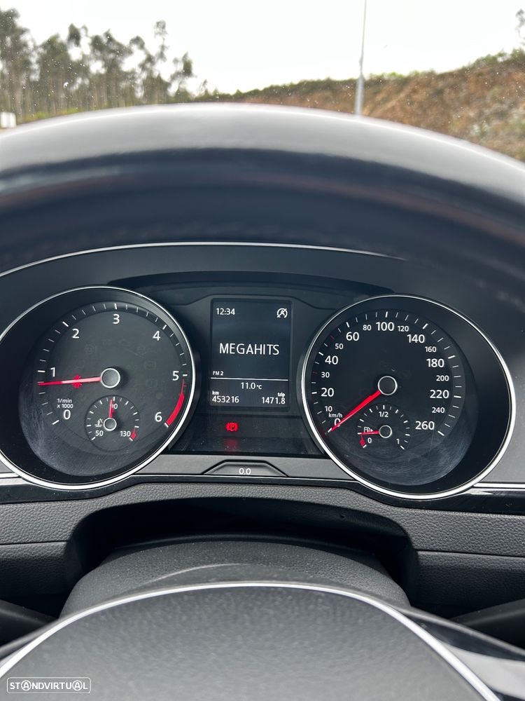 VW Passat 2.0 TDI Confortline - 3