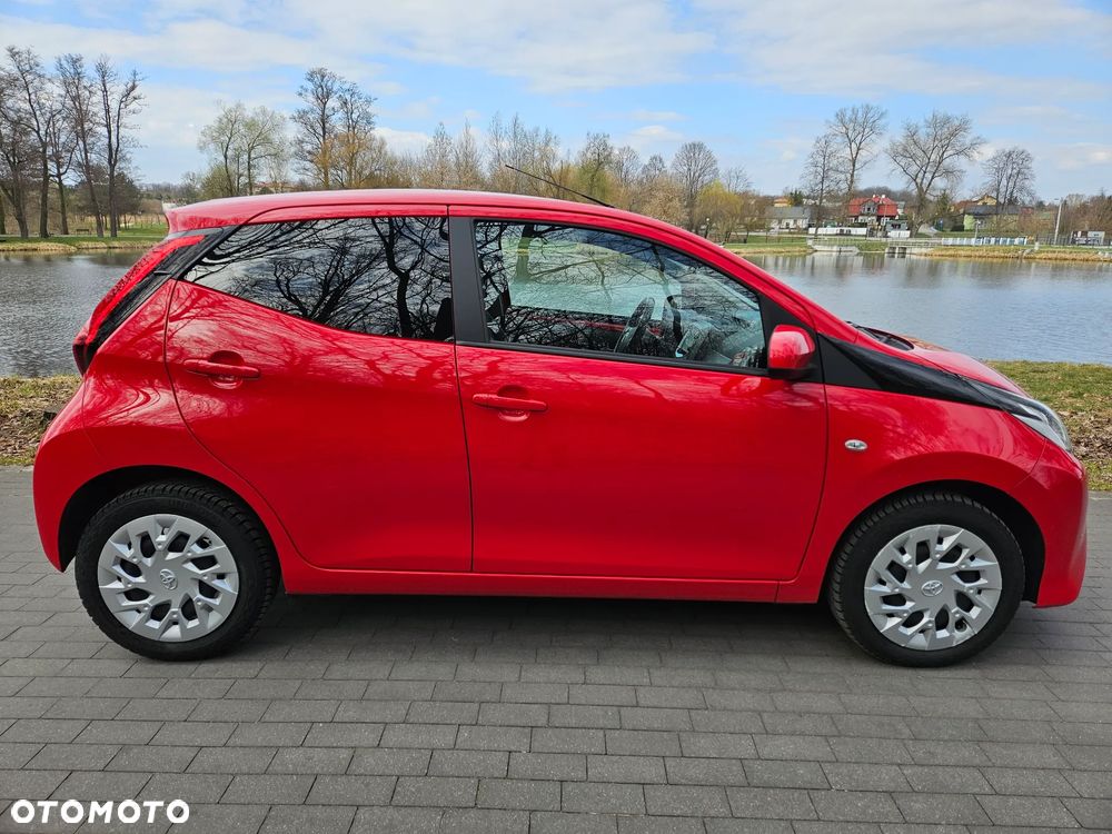 Toyota Aygo 1.0 VVT-i Color Edition - 2