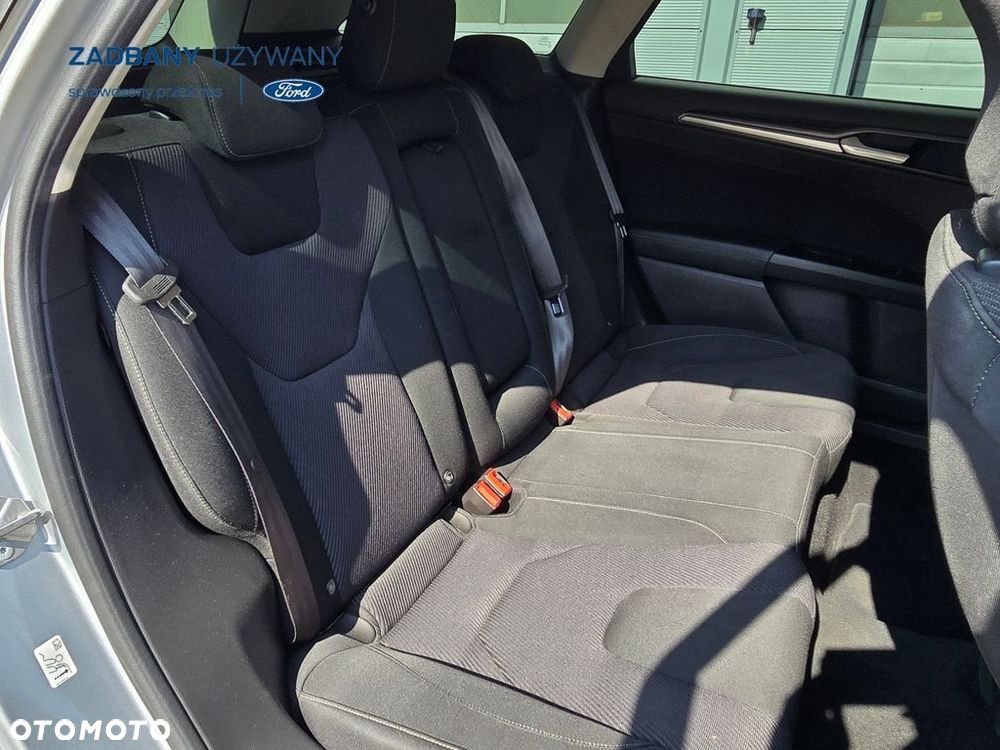Ford Mondeo - 12