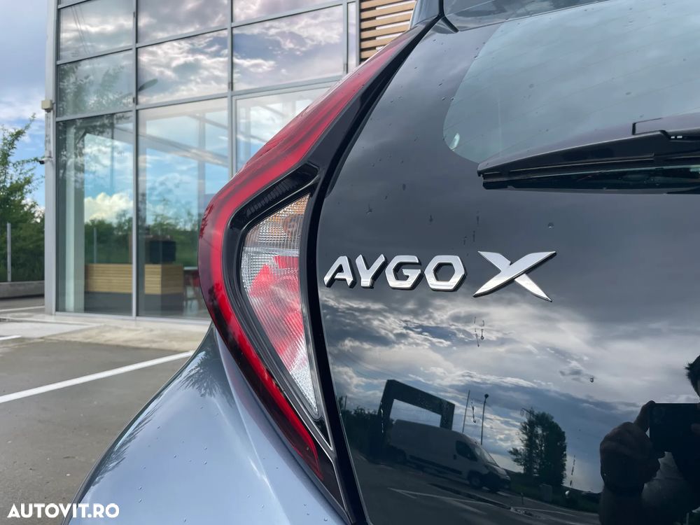 Toyota Aygo X 1.5l HEV 116CP Active - 14