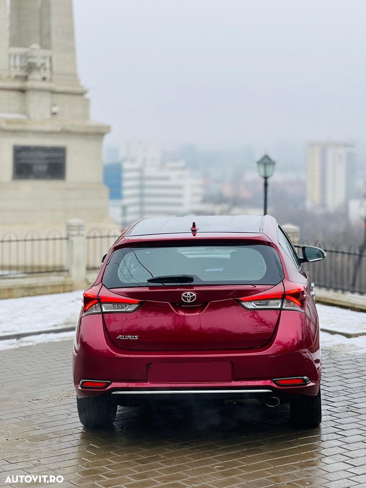 Toyota Auris 1.2 Turbo Executive - 6