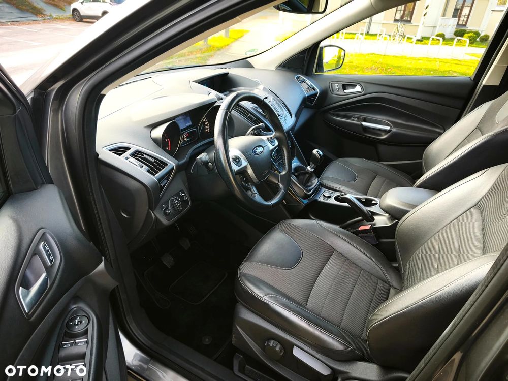 Ford Kuga 2.0 TDCi 4WD Titanium - 14