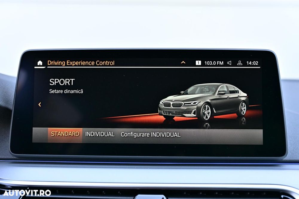 BMW Seria 5 520i Aut. Luxury Line - 32