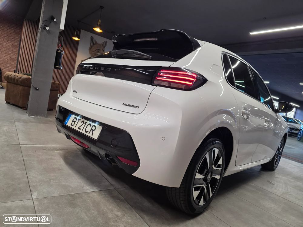 Peugeot 208 1.2 Hybrid Allure e-DCS6 - 21