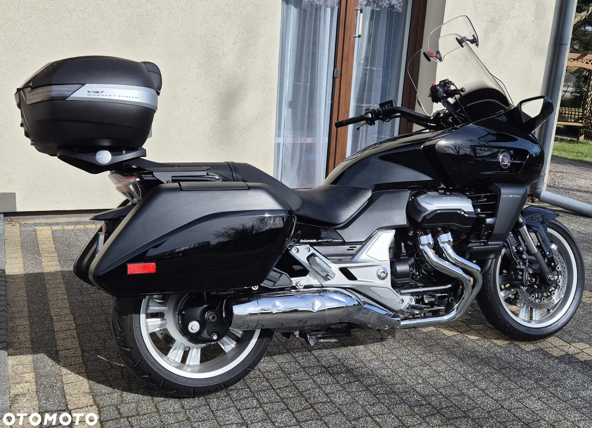 Honda CTX - 19