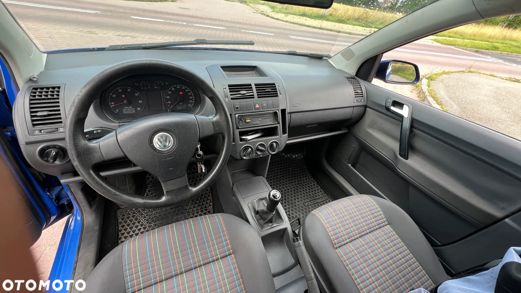 Volkswagen Polo 1.4 16V Trendline - 9