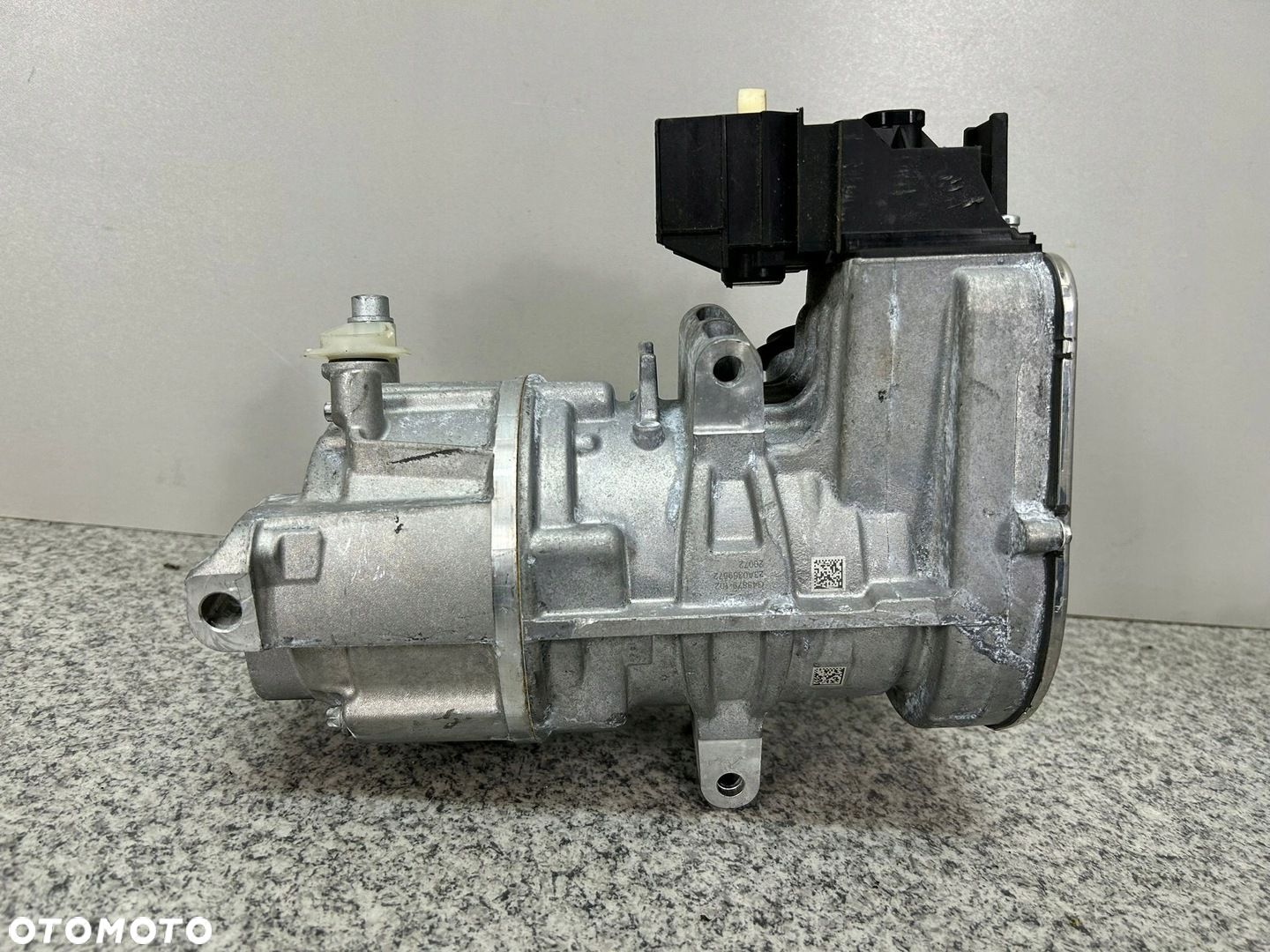 MERCEDES W214 W206 GLC 254 KOMPRESOR KLIMATYZACJI A0008308004 - 1