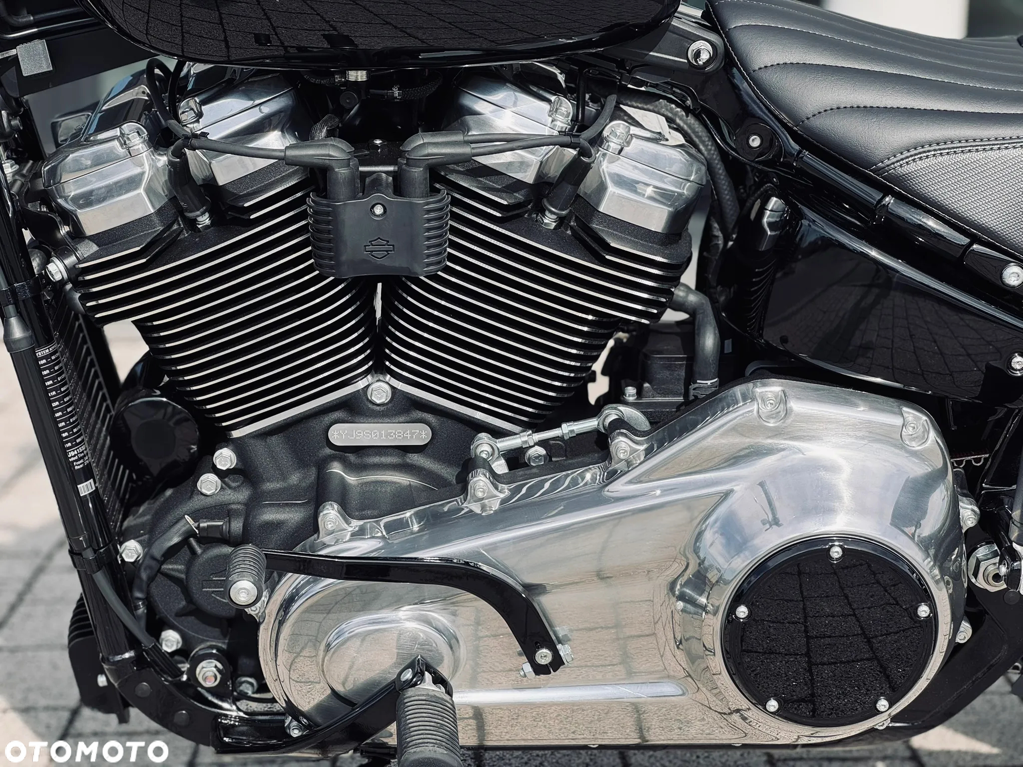 Harley-Davidson Softail Street Bob - 22