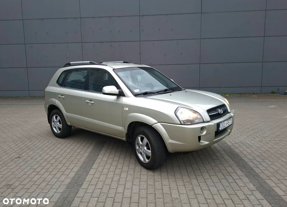 Hyundai Tucson 2.0 Comfort 2WD - 3