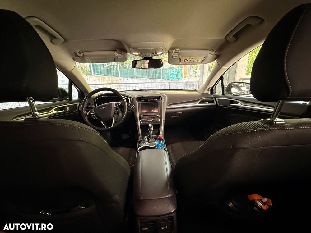 Ford Mondeo 2.0 TDCi Powershift AWD Titanium - 9
