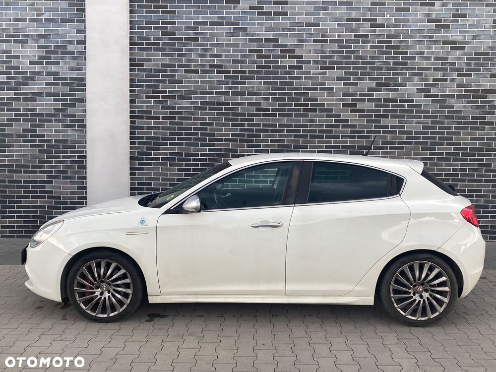 Alfa Romeo Giulietta 1750 TBi Quadrifoglio Verde - 1