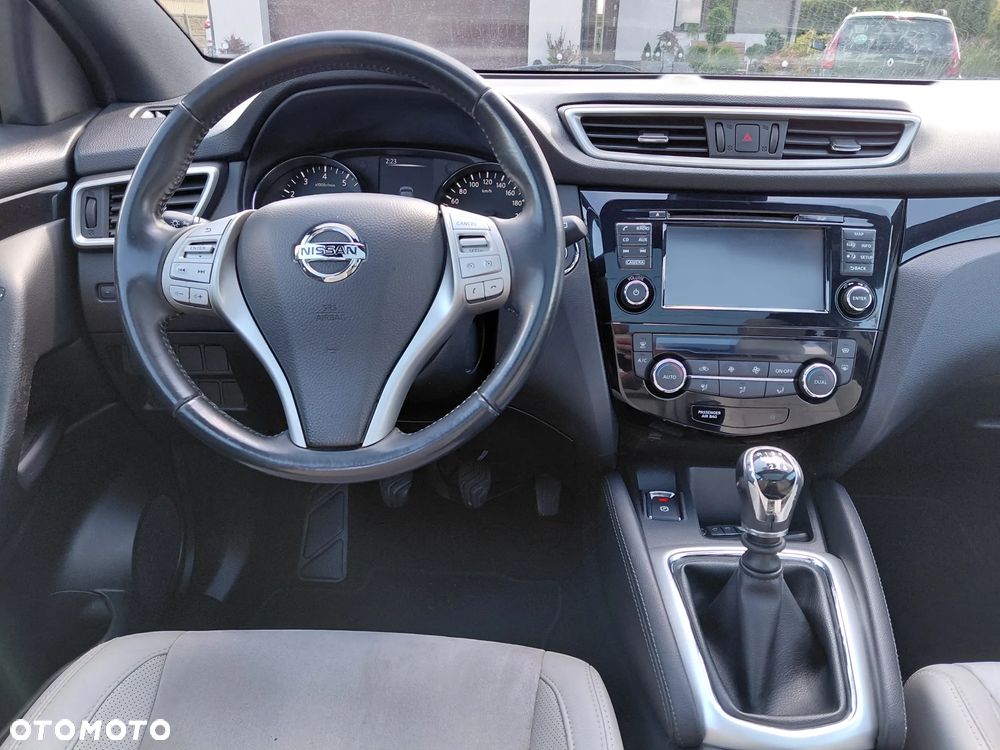 Nissan Qashqai 1.2 DIG-T 360 - 2