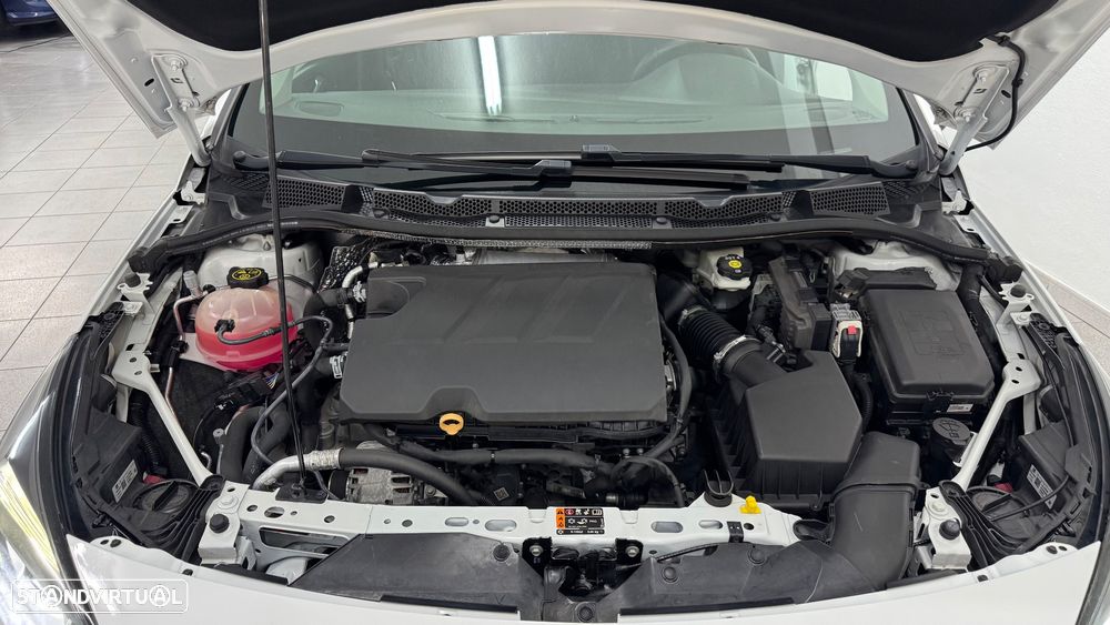 Opel Astra 1.5 D Design & Tech S/S - 37