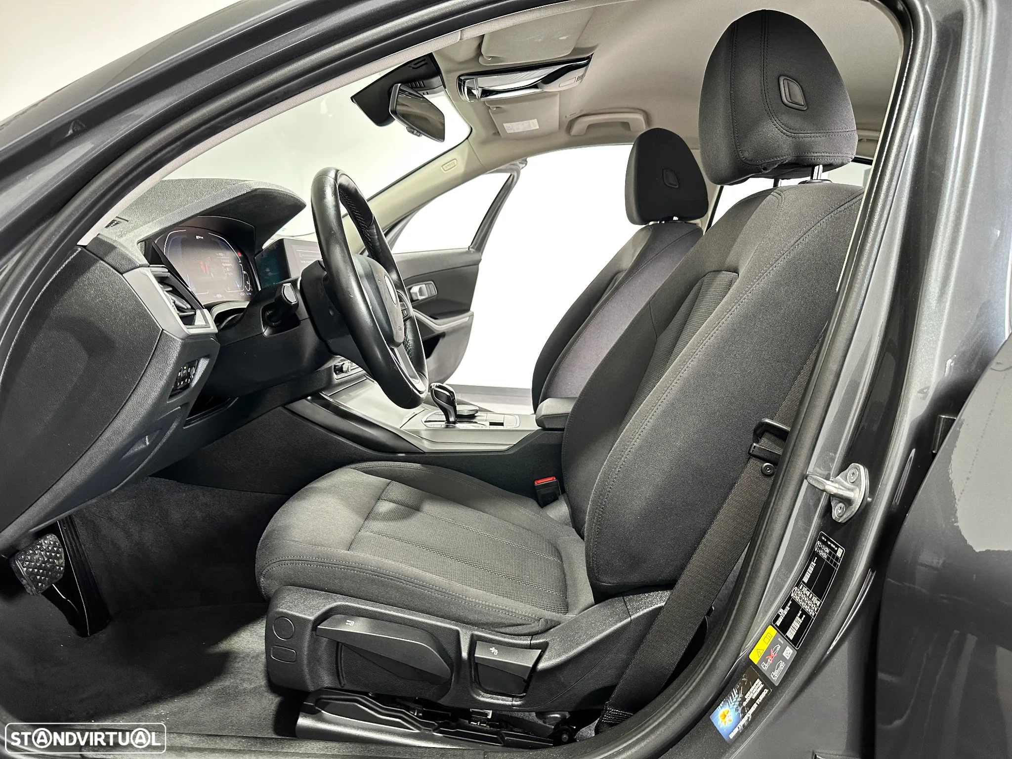 BMW 330 e Corporate Edition Auto - 33