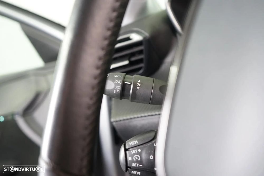 Peugeot 208 1.2 PureTech Active - 22