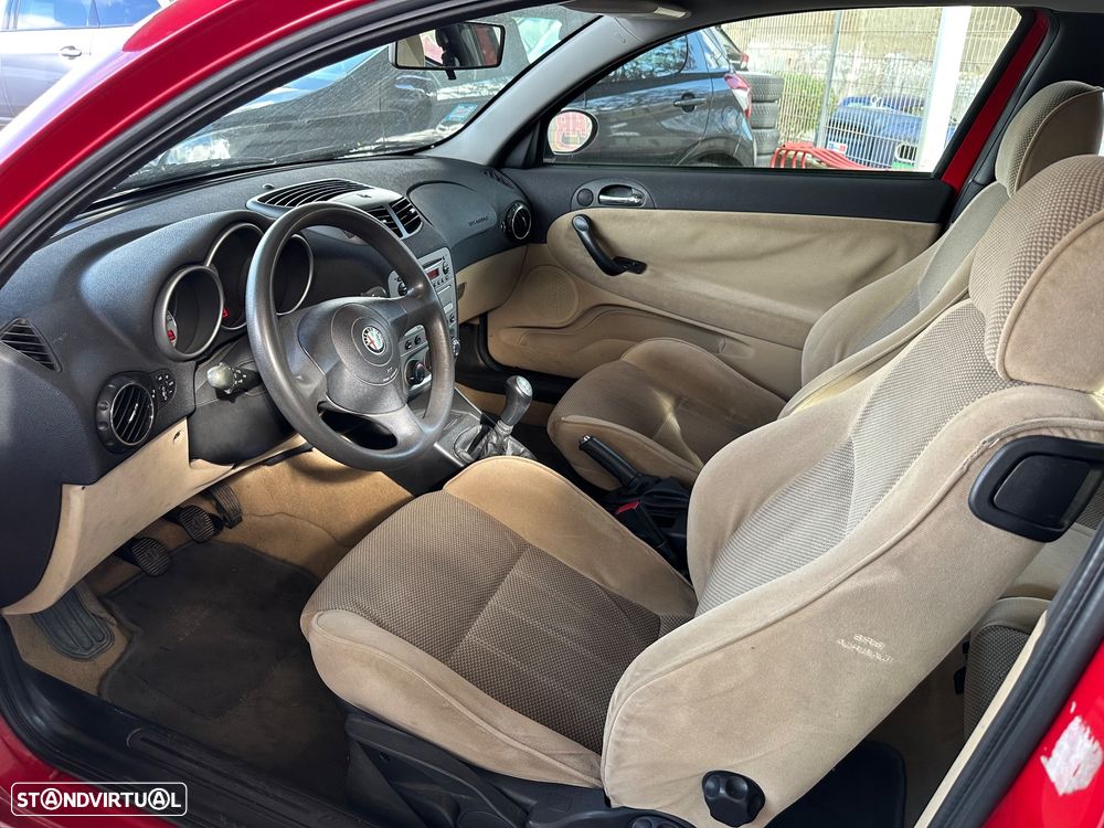 Alfa Romeo 147 1.6 TS Progression - 6