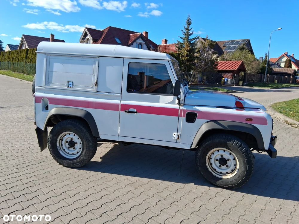 Land Rover Defender 90 Hard Top E - 4