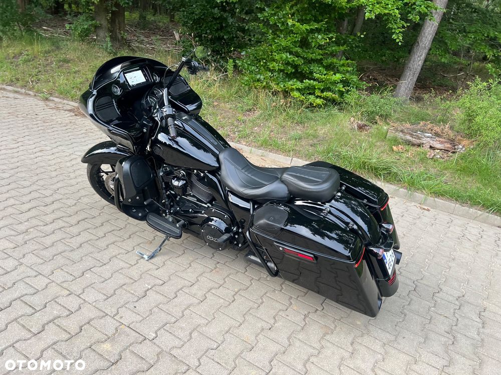Harley-Davidson Touring Road Glide - 18
