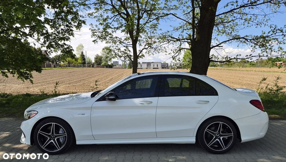 Mercedes-Benz Klasa C AMG 43 4Matic 9G-TRONIC - 33