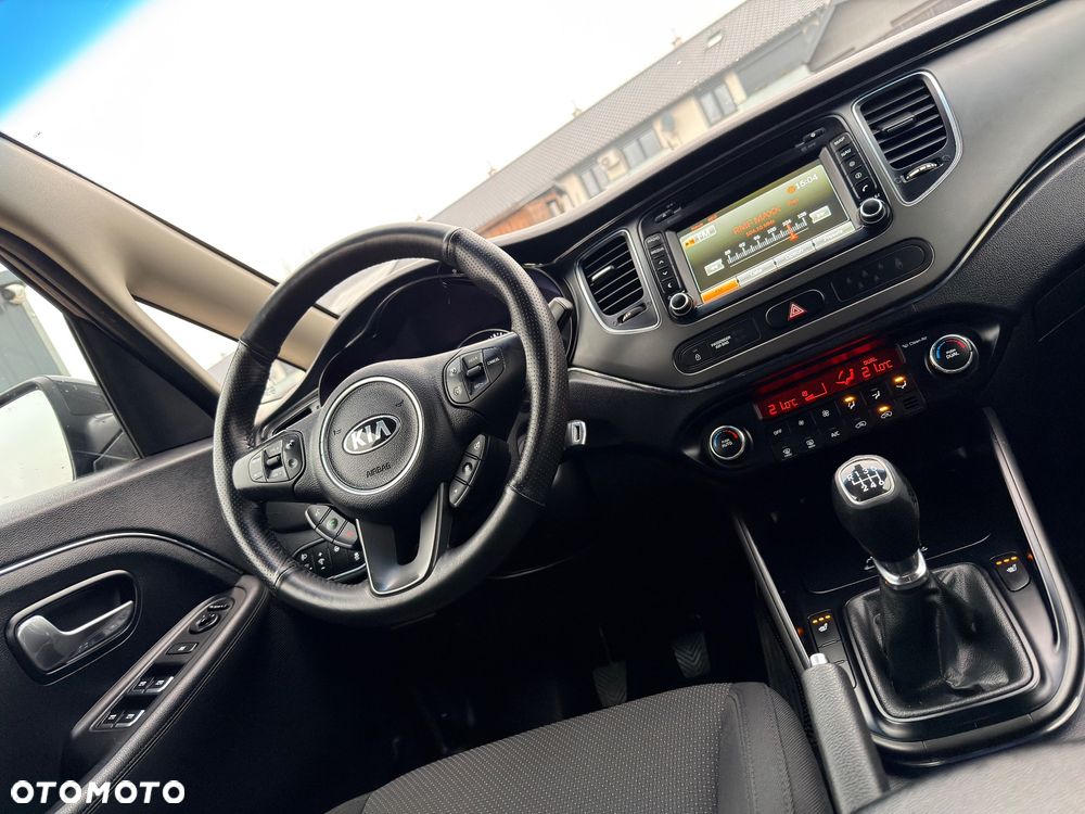 Kia Carens 1.6 GDI XL 7os - 36