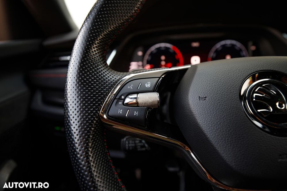 Skoda Octavia RS 2.0 TDI DSG 4X4 - 23